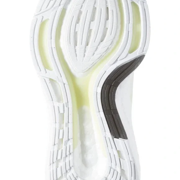 Adidas Ultraboost 22 Almost Lime - Picture 6 of 14